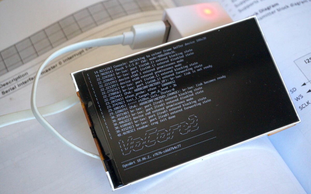 VoCore MPRO screen running text output over USB - OCRacing