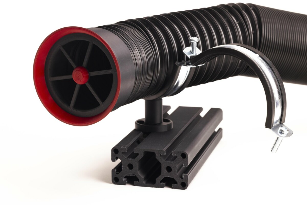 WindSim Advanced air duct and clamp mounted on aluminum profile - OCRacing